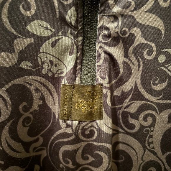 NWT Women’s sleeveless polo with “Filigree” print - Picture 6 of 8